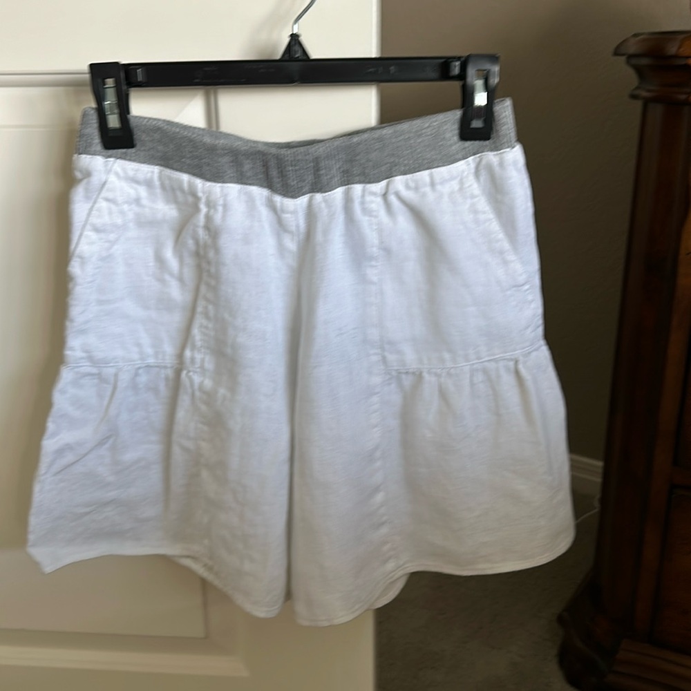 Ivy Jane linen shorts